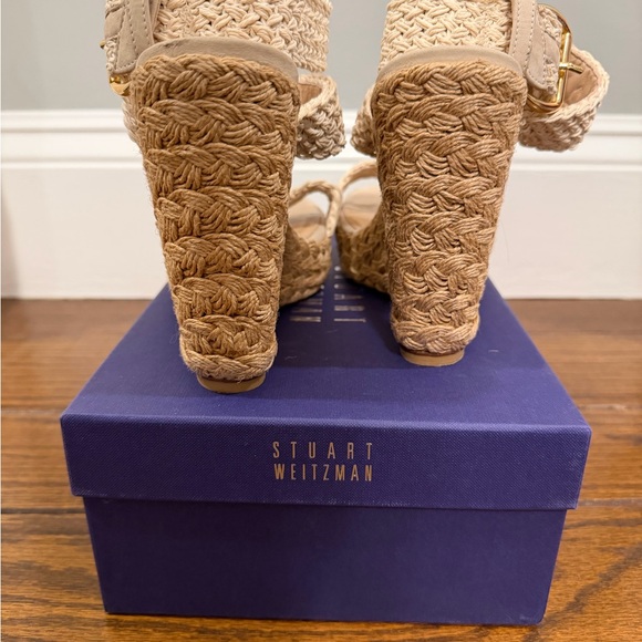 Stuart Weitzman Alex Crochet Wedge Sandals, Sz 9 - Picture 4 of 8